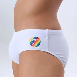 Maillot de bain blanc pour homme avec badge arc-en-ciel Love is Love latéral