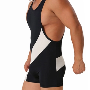 Seitenansicht des Herren-Ringer-Singlets mit weißen diagonalen Kontraststreifen-Details