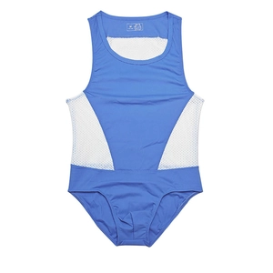 Détail à plat d'un body en nylon bleu et blanc avec empiècements en mesh respirant