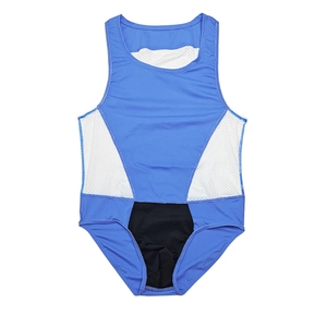 Détail du body de lutte bleu avec empiècements en maille et tissu élastique respirant