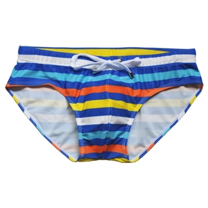 Dettaglio slip da nuoto uomo a righe colorate con vita elastica e coulisse bianche