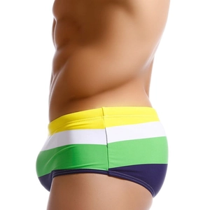 Costume da bagno da uomo a righe con blocchi di colore giallo bianco verde e blu
