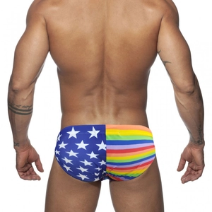 Herren-Badehose mit Sternenmuster und Regenbogenstreifen im sportlichen Design