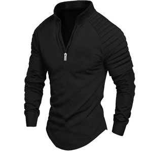 Schwarzes Herren Langarm-Poloshirt mit plissierten Schultern und Viertel-Reißverschluss