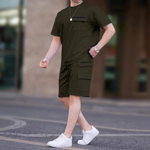 Men's olive green cargo leisure set featuring short sleeve T-shirt and pocketed shorts