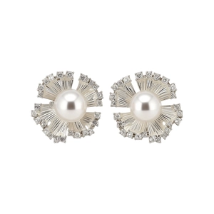 Elegant pearl flower stud earrings with zircon accents and pleated metal petals