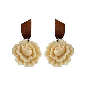 Elegant wood and cream resin camellia flower stud earrings for women