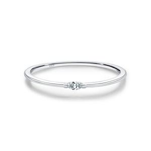 Minimalist S925 sterling silver ring featuring a marquise moissanite stone for women