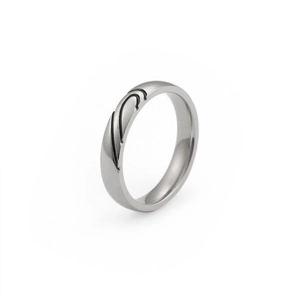 Minimalist stainless steel heart ring with black enamel inlay for couples fashion