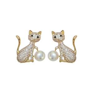 Boucles d'oreilles chat adorables avec zircons et perles blanches