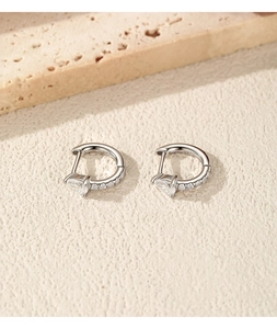 Detailed view of S925 sterling silver water drop hoop earrings with moissanite accents