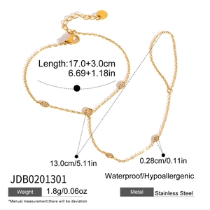 Élégant bracelet bague en acier inoxydable doré avec zircons et mesures détaillées