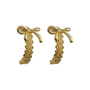 Elegantes pendientes de lazo dorado en forma de C con diseño coreano minimalista