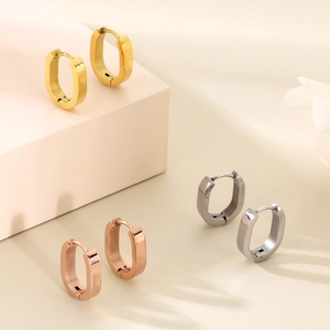 Minimalist geometric oval stainless steel hoop earrings in gold, rose gold and silver finish