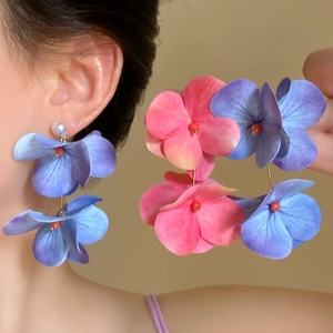 Sweet Summer Vacation Flower Tassel Earrings For Women Elegant Alloy Floral Drop Earrings With Artificial Pearl Decoration