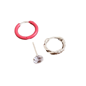 Set di orecchini a cerchio in smalto intrecciato e perni in zirconia di lusso per donne
