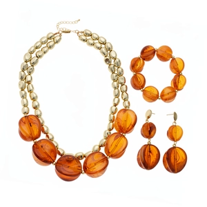 Retro amberkleurige acryl en gouden kralen sieradenset met ketting oorbellen en armband