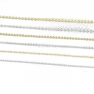 Comparaison de chaînes en acier et or de 45 cm en largeurs 1 mm, 1,5 mm et 2 mm
