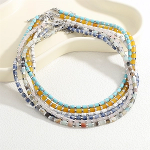 Collana etnica con perline cilindriche colorate stile dopamina e chiusura a moschettone