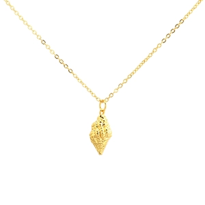 Minimalist 18K gold plated conch shell pendant necklace with a delicate link chain