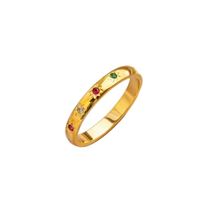 Elegante gouden ring met stervormige gravures en kleurrijke zirkonia edelstenen