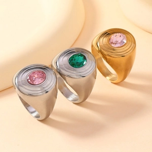 Vintage Stainless Steel Signet Ring For Unisex 18K Gold Plated Oval Inlaid Zirconia Geometric Palace Style Finger Ring