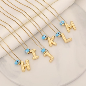Colliers en acier inoxydable doré 18 carats avec pendentifs lettre et œil bleu H à M