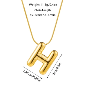 Detailed specs of the gold balloon letter H pendant showing weight and size dimensions
