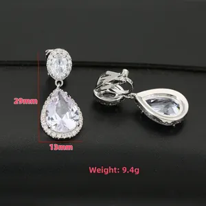 Eleganti orecchini a goccia in argento con zirconi scintillanti per donna