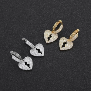 Hip Hop Hartzeer Hart Hangende Oorbellen Koper Micro Pave Zirconia Iced Out Bliksem Oorbellen Mannen Vrouwen Street Sieraden