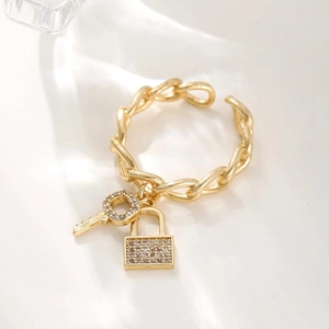 Mode Koper Verguld Open Verstelbaar Ketting Ring Met Zirconia Hangslot Sleutel Hanger Gepersonaliseerde Chique Vrouwen Sieraden