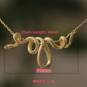 Punk stijl gouden slang hanger ketting met schubben textuur, 39mm hanger en 45cm ketting