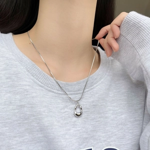 Minimalist Titanium Steel Hollow Tear Drop Pendant Necklace For Women Liquid Metal Organic Shape Silver Snake Chain Jewelry
