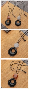 Détails du pendentif anneau en verre noir style Zen sur cordon noir ajustable