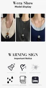Détail du collier pendentif anneau en verre noir avec cordon ajustable en trois couleurs