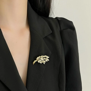 Élégante Broche Épi de Blé Dorée Avec Pierre d'Oeil de Chat Zircone Cuivre Pour Femme Corsage de Luxe Bijoux de Mode
