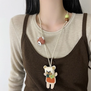 Leuke bruine pluche beer hanger ketting met borduursel en kralen voor dames truien