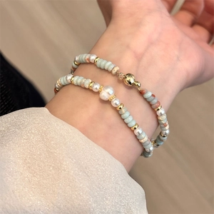 Conjunto pulsera de piedra natural y perlas de agua dulce con cierre magnético dorado mujer