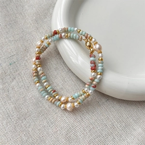 Pulsera de piedra Shoushan natural y perlas de agua dulce con cierre magnético dorado
