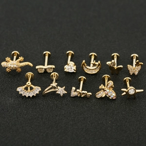 Set de 11 boucles d'oreilles dorées avec motifs abeille, papillon et cristaux zircon