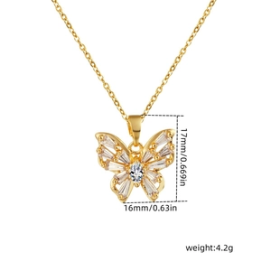 Collana con ciondolo a farfalla dorata con zirconi e dimensioni 17x16mm
