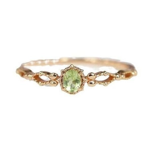 Anello elegante placcato oro con zircone peridoto verde ovale e design vintage