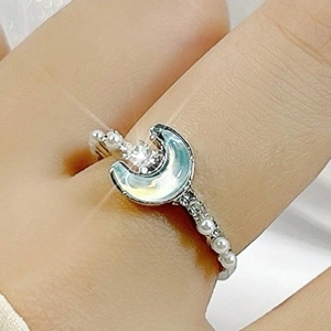 Anillo Abierto de Luna con Zirconia Elegante con Perla Artificial de Imitación Cobre Tono Plateado Anillo Ajustable para Mujer Joyería