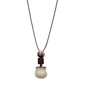 Collier pendentif rétro Bodhi Pingan avec perles sculptées et cordon tressé marron
