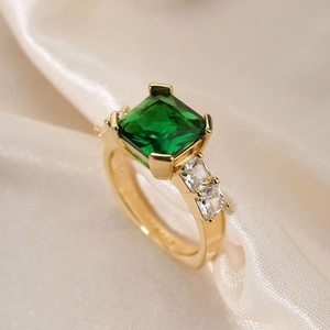 Vintage Smaragdgroene Zirkoon Ring Voor Vrouwen Verguld Koper Vierkant Geslepen Edelsteen Vingerring Luxe Sieraden
