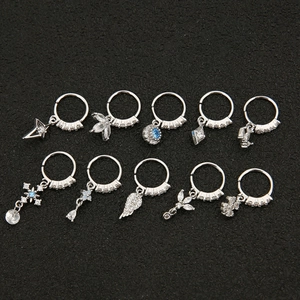 10-teiliges silbernes Nasenring-Set mit blauen Zirkonia-Anhängern und Stern-Blumen-Motiven