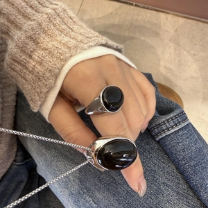 Set collana con ciondolo lungo e anello in pietra occhio di tigre con finitura argento
