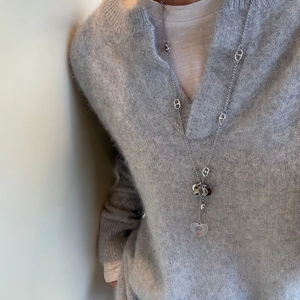 Collier minimaliste en chaîne d'ancre argentée avec pendentif cœur transparent pour femme