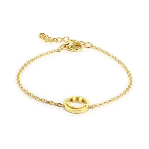Braccialetto minimalista placcato in oro 18K con ciondolo a faccina e catena regolabile