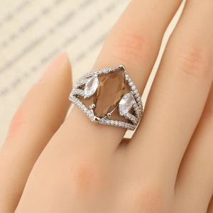 Elegante marquise geslepen bruine zirkoon ring met pavézetting op zilveren band